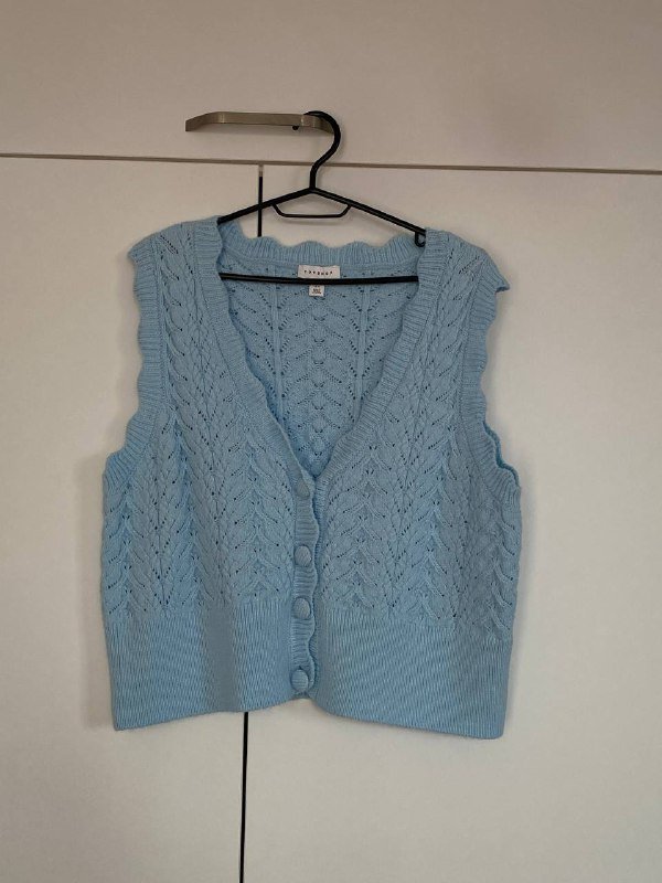 юбка джинсовая, пляжная накидка, рубашка, жилетка, комбинезон, сумка, меховая куртка 5