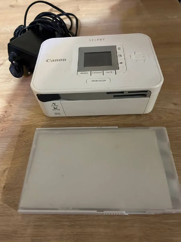 Компактный фотопринтер Canon SELPHY CP740