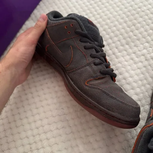 Nike SB Dunk Low Krampus