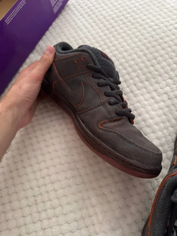 Nike SB Dunk Low Krampus 1