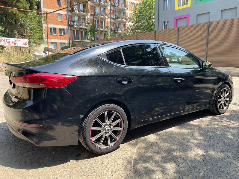 Hyundai Elantra 2018 7