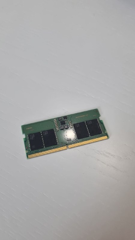 Оперативная память для ноутбука 8 ГБ Samsung DDR5 4800 MHz