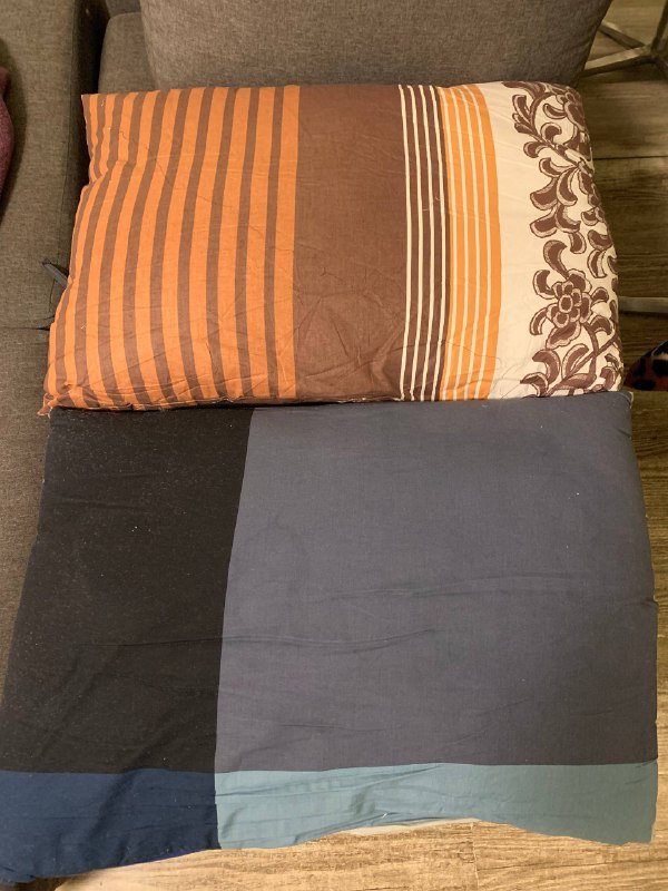 Сатейник с крышкой, набор мисок, кружки, подушки 2