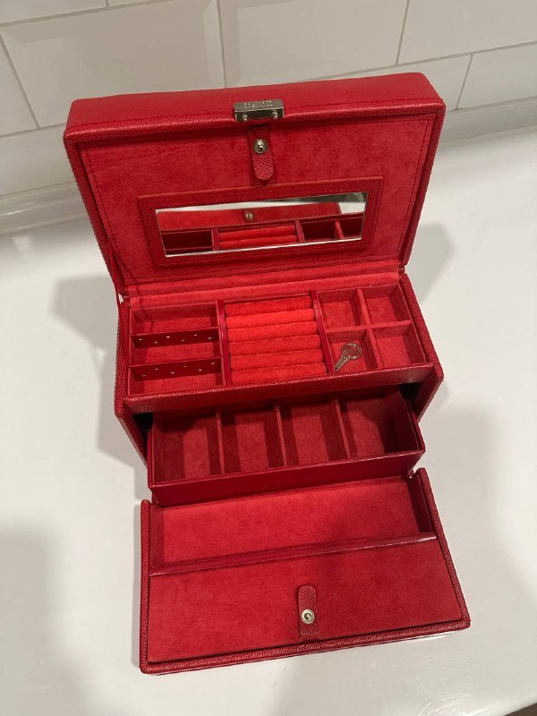 Шкатулка для украшений Salvador Machiller из натуральной кожи 2