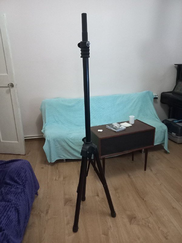 Стойка для колонок концертного оборудования