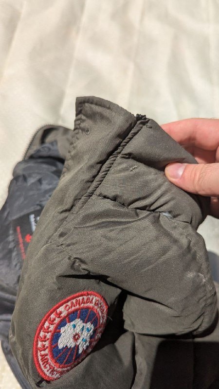 Canada Goose жилетка S размер 3