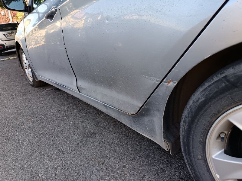 Hyundai Elantra car 4