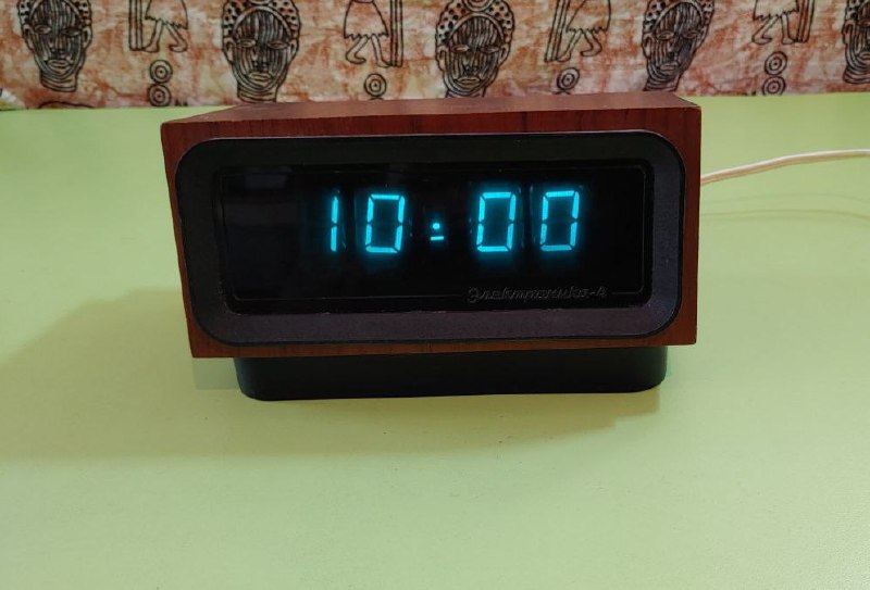 Часы ламповые Электроника – 2 штуки