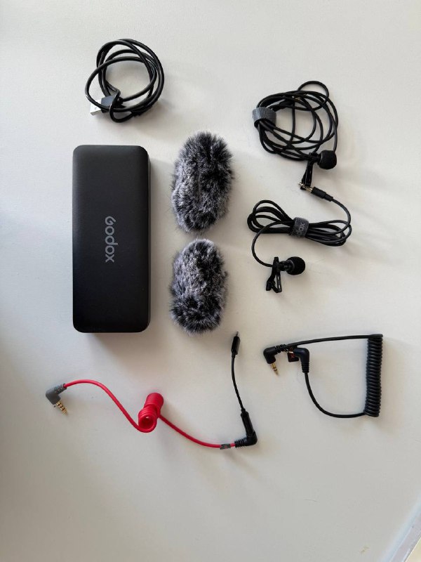Комплект беспроводных микрофонов Godox MoveLink II M2