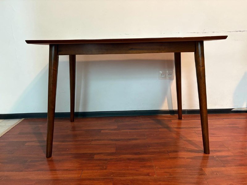 Стол деревянный 2