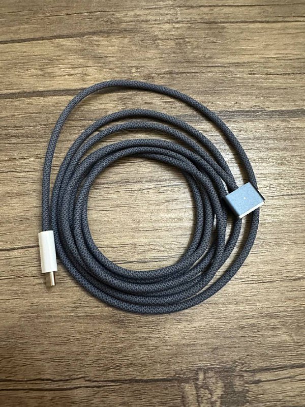 USB-C to MagSafe 3 Cable 2m Midnight