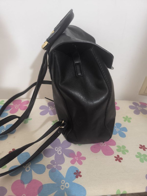 Женский рюкзак черный одно отделение 3