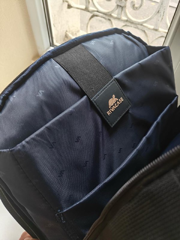 Рюкзак для ноутбука Rivacase Tegel 8460 до 17.3'' 3