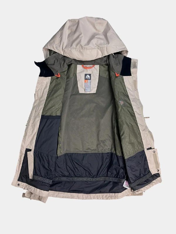 Haglofs Goretex куртка, Nike ACG куртка, Salomon флис, Marmot штаны, Mountain Hardwear штаны, Mammut штаны 4