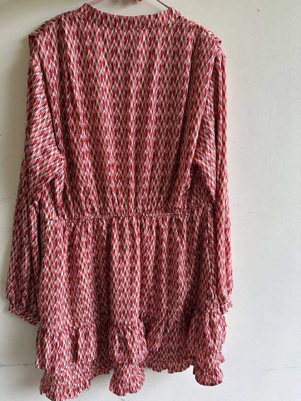 Платье Lofty Manner с рюшами и завязками, размер М 2