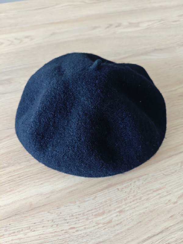 Черный берет H&M 2