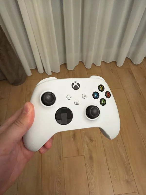 Xbox контроллер
