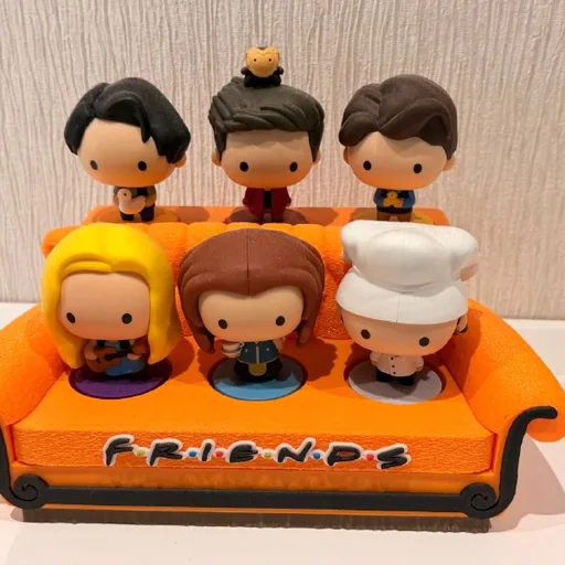 Фигурки Friends, диван McDonald's