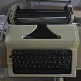 Винтажная печатная машинка 2