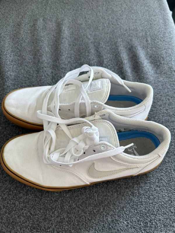 Кроссовки Nike 42 размер