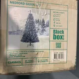 Искусственная ёлка Black Box Trees Medford Green LED 3
