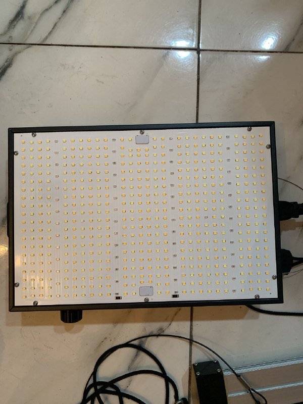 Лампа для цветов 200 Вт