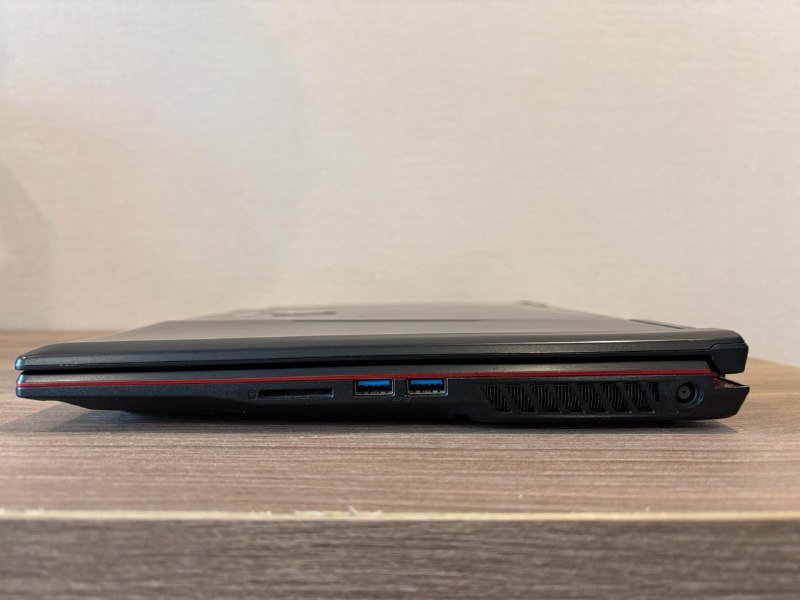 Игровой ноутбук MSI Intel i5, GTX 1050, 32Gb RAM, 240Gb SSD 4