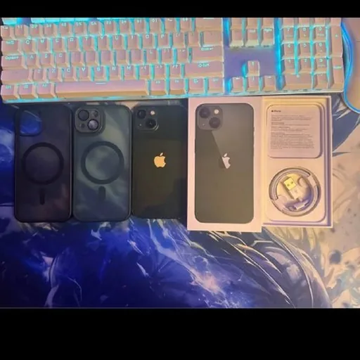 iPhone 13