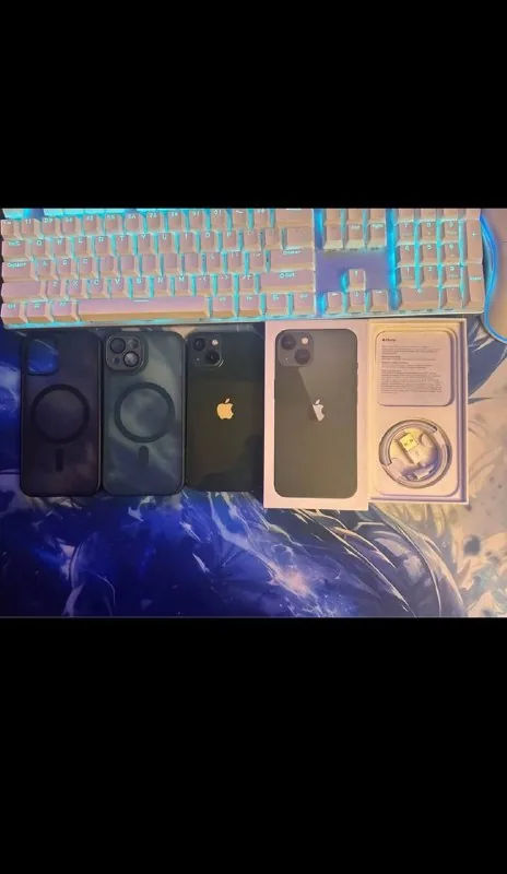iPhone 13 1