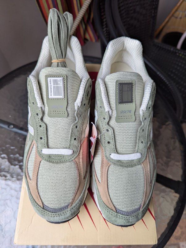 кроссовки New Balance 990v4 2