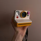Polaroid Now instant camera 1