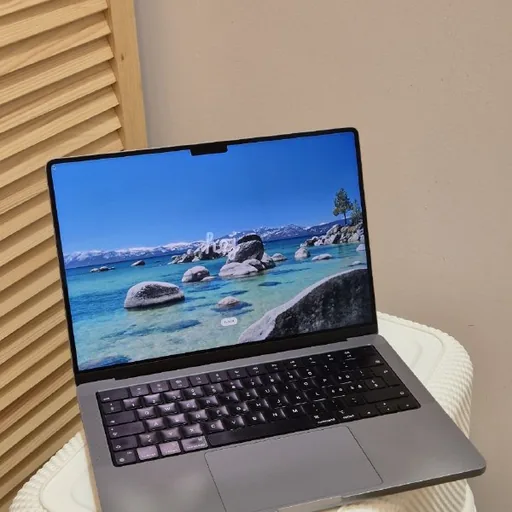 MacBook Pro 14" M1 Max 2021, 64GB RAM, 2TB SSD