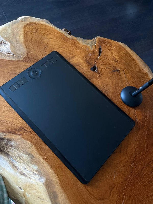 Wacom Intuos Pro Medium 2017 планшет для рисования 1