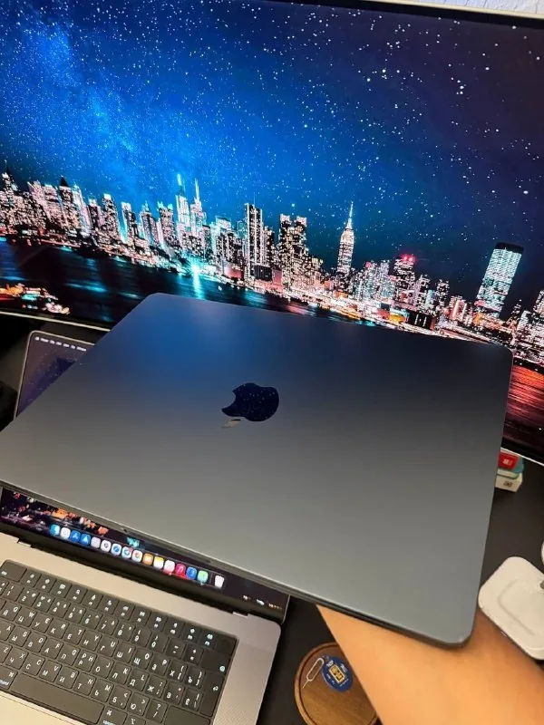 MacBook Air M2 8/256GB 1