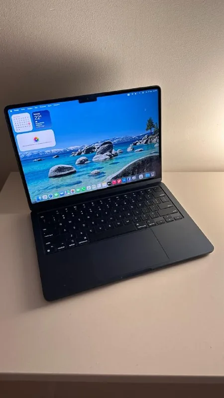 MacBook Air M2 16/256 1