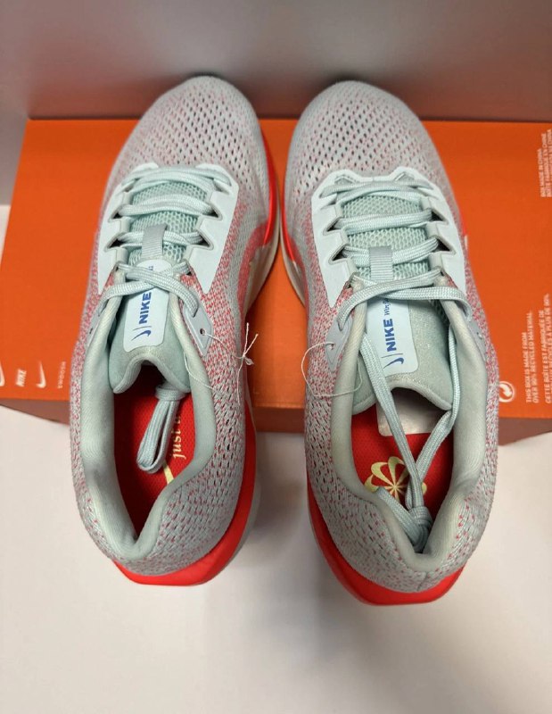 Nike Air Zoom Winflo 11 Glacier Blue Bright Crimson 42-42,5 размер 5