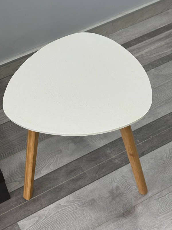 зеркало с подсветкой, вешалка напольная, лампа кольцевая, столик кофейный, куртка мужская Nike 2