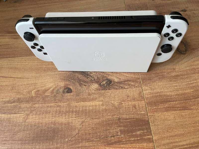 Nintendo Switch OLED, док-станция, контроллеры, аксессуары 4