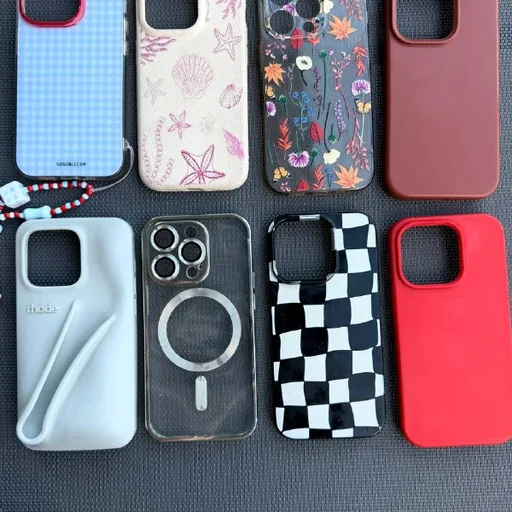 Чехлы на iPhone 14 Pro