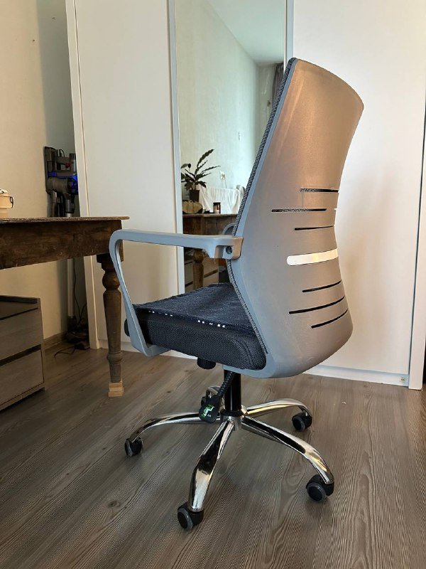 Кресло компьютерное офисное 2