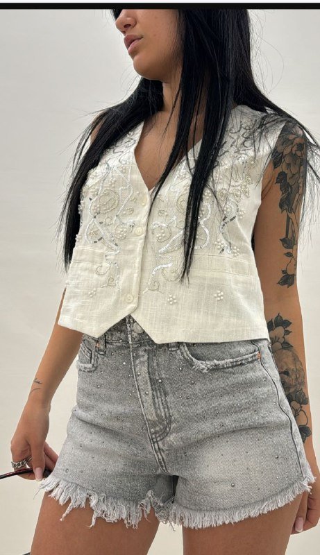 Жилет белый женский