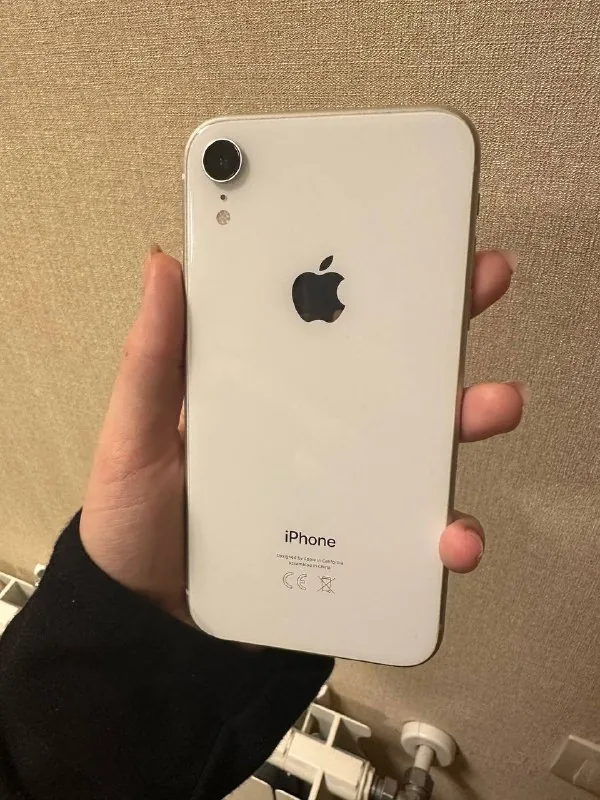 iPhone XR 128 GB 1