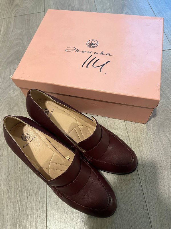 туфли Эконика, кожаная сумка, кожаная куртка