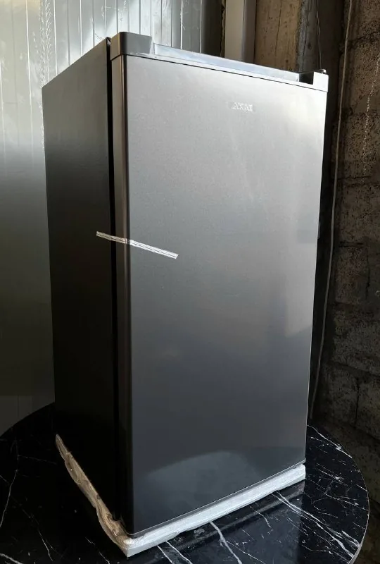 Холодильник AKAI 82 л 1