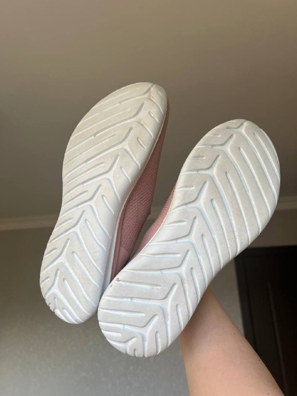 Кроссовки женские 40-40,5 р. 2