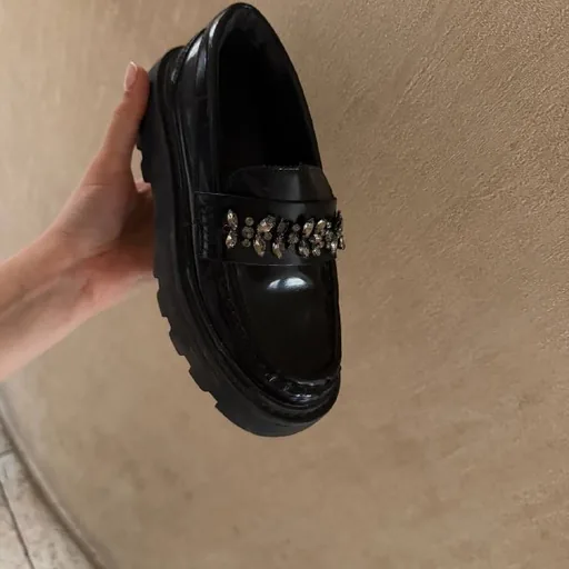 Черные женские лоферы Zara
