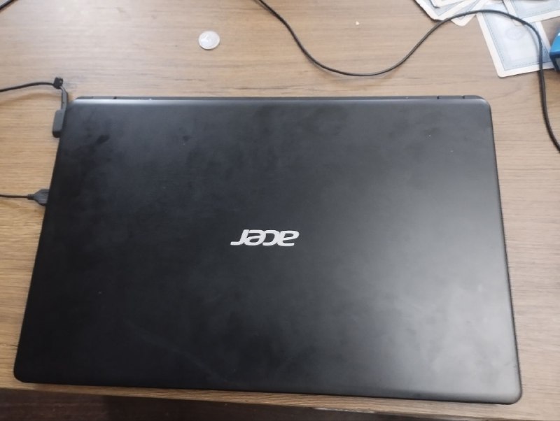 Laptop and mouse for sale 2