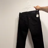 Чёрные джинсы Levi's 511 Slim 2