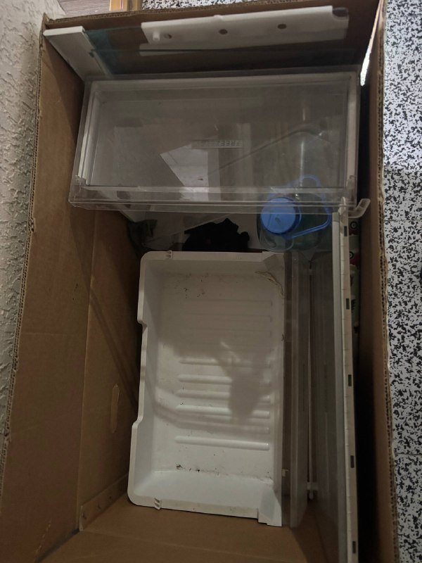 Полки от холодильника Electrolux 2