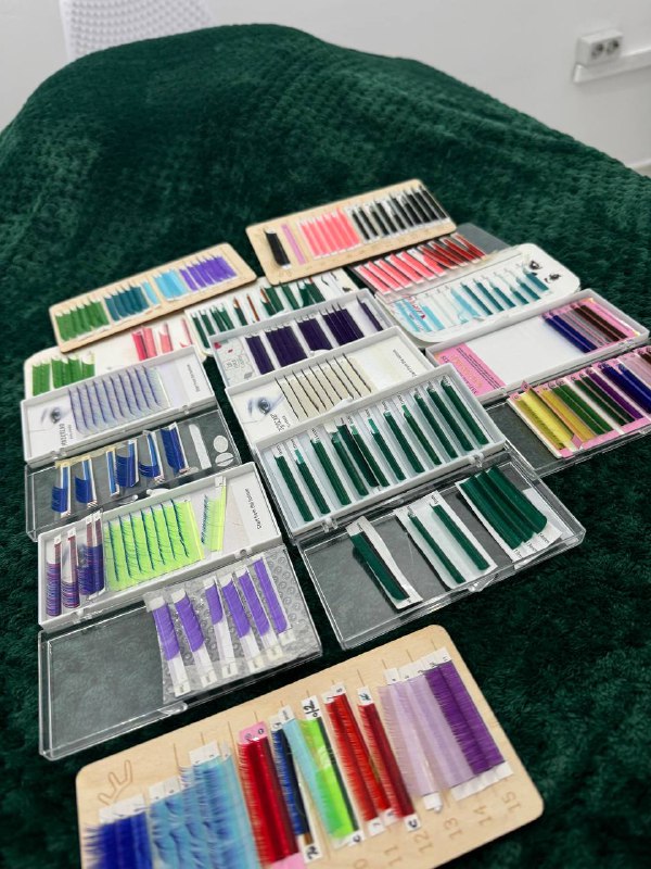 материалы для наращивания ресниц, для депиляции, машинка для тату 8